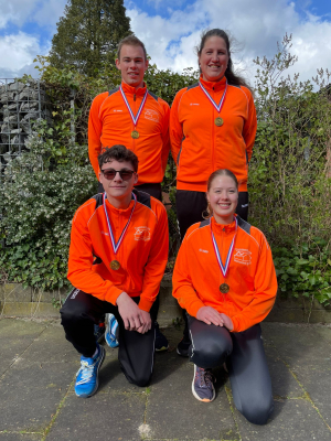 De CT-straat winnaars: Patrick Zieverink, Silke Tulk, Max Oude Engberink en Lotte Telgenhof oude Koehorst