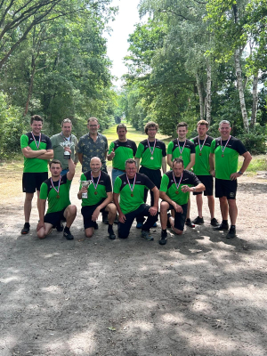 KV Mander - kampioen bij zowel de senioren als de veteranen. 