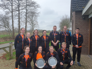 De kampioenen op de foto! Beuningen 1 bij zowel de heren als de dames! 